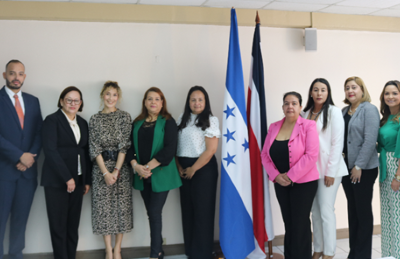 Defensa Pública compartió experiencias con Delegación  de Honduras 